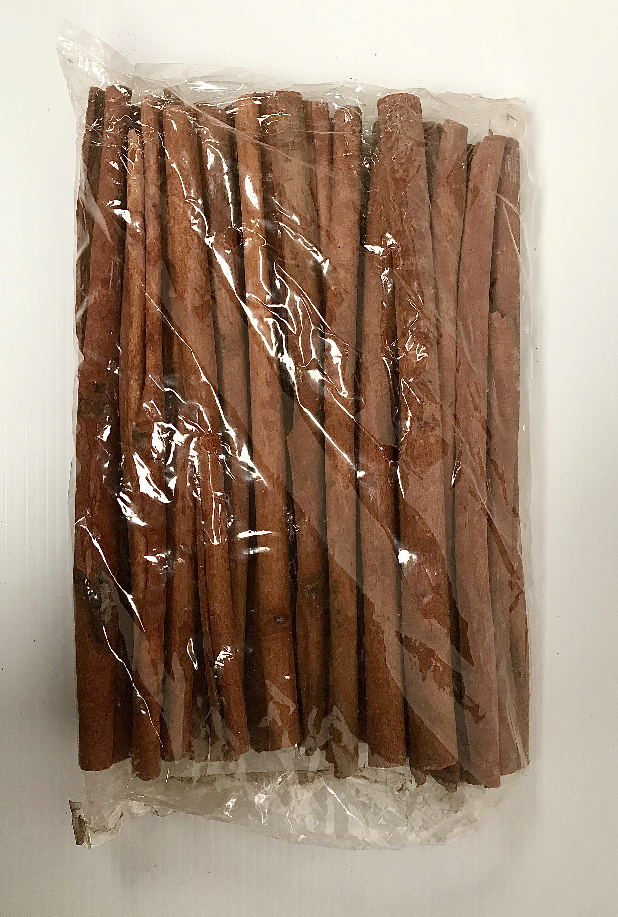 Christmas Picks 8cm Cinnamon Sticks (1kg)